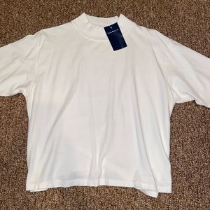 BRANDY MELVILLE shirt